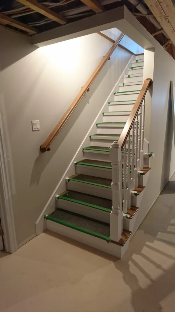 Volée vers le sous-sol en chantier