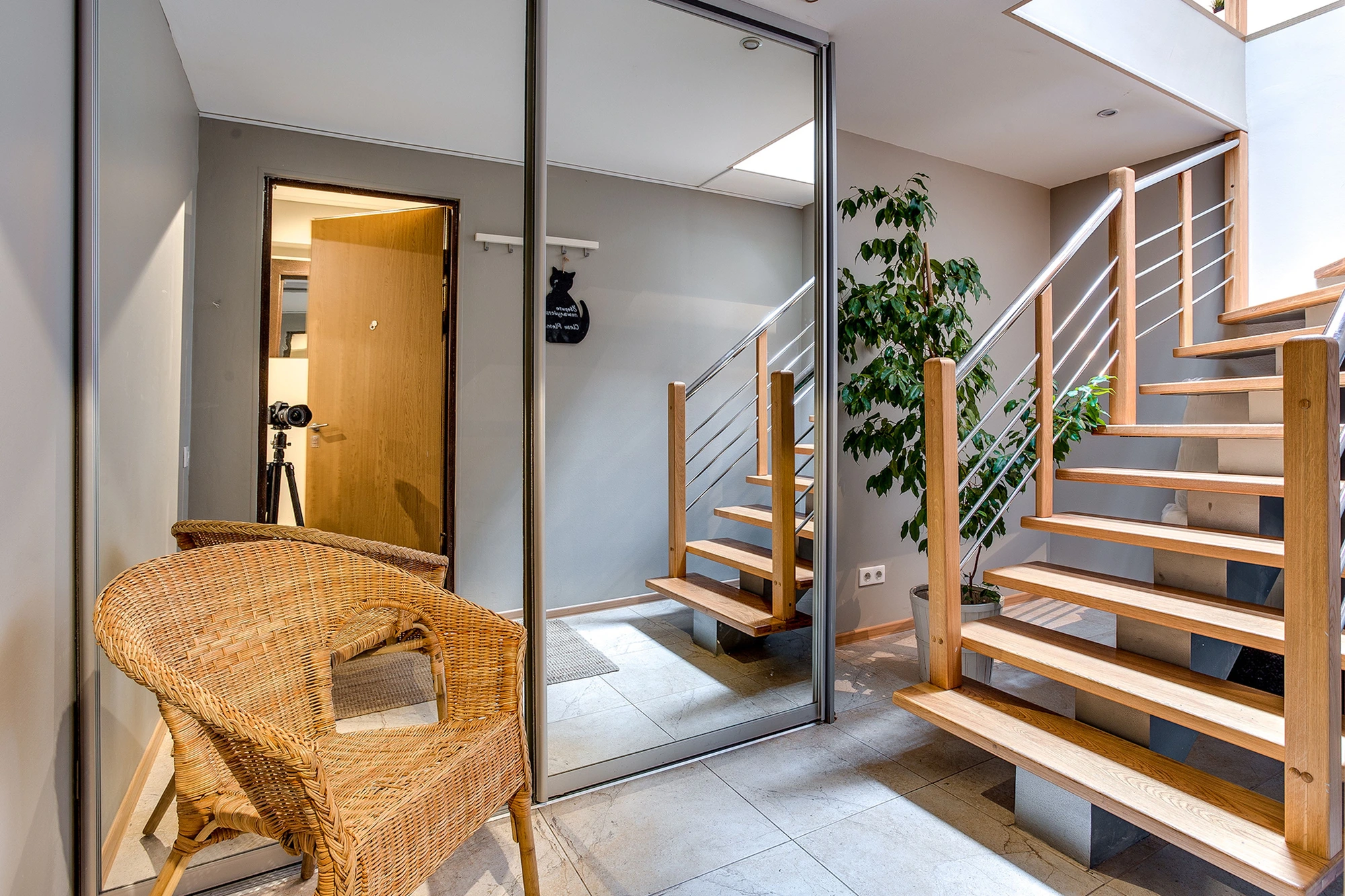 Escalier en chêne sur mesure fabriqué au Québec